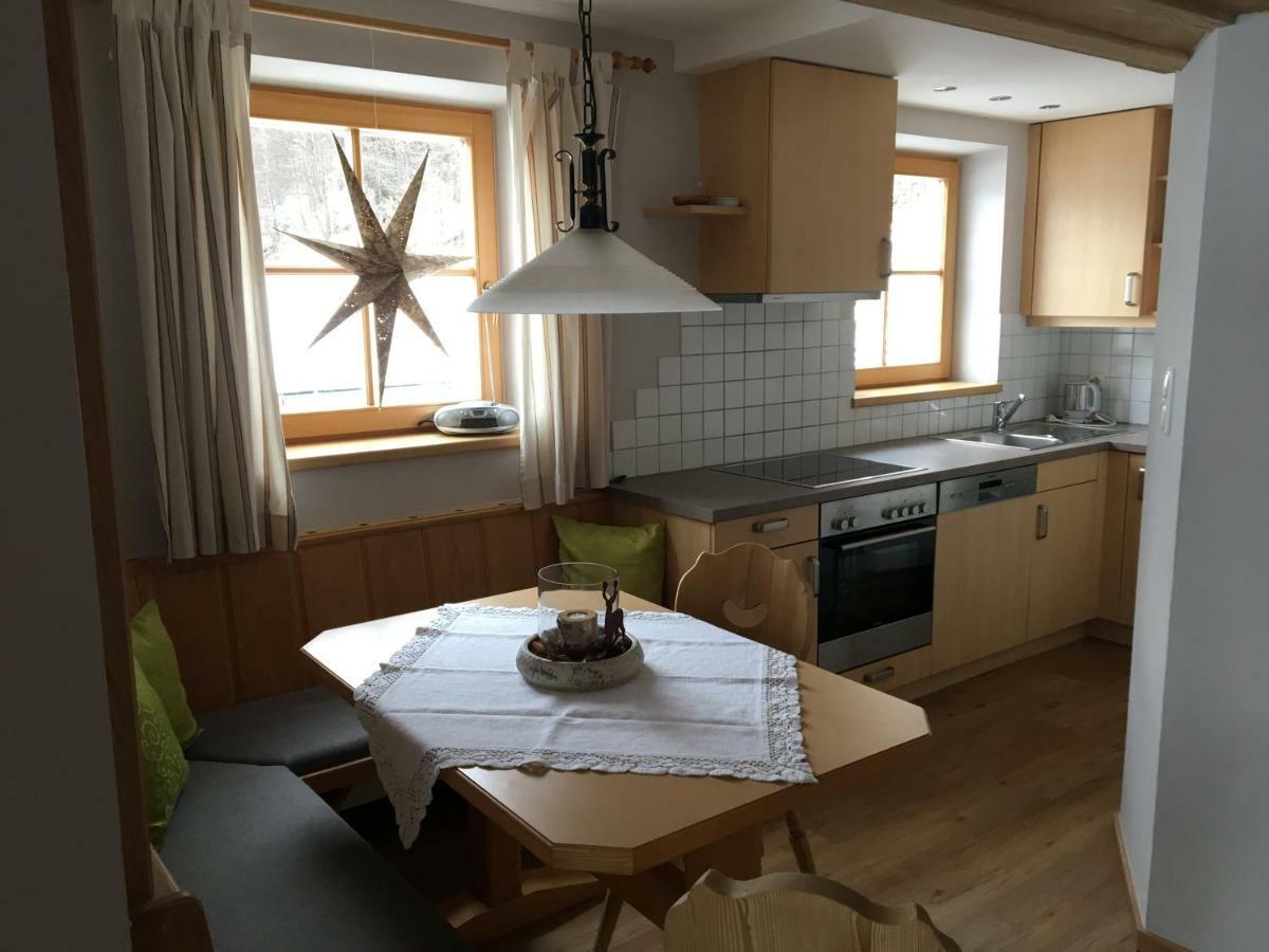 Haus Waldegg Apartment Brixen im Thale Exterior photo